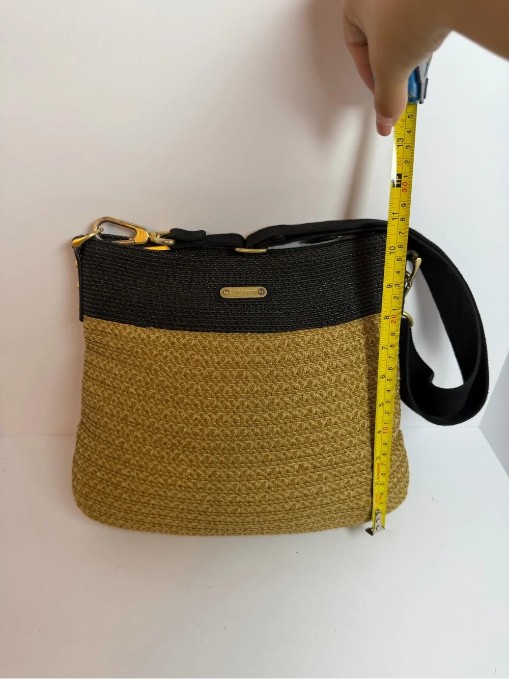 Eric Javits Woven Escape Shoulder bag in a Black and Natural Straw Colorway